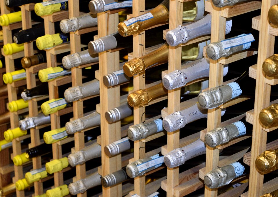 Displayed background alcohol