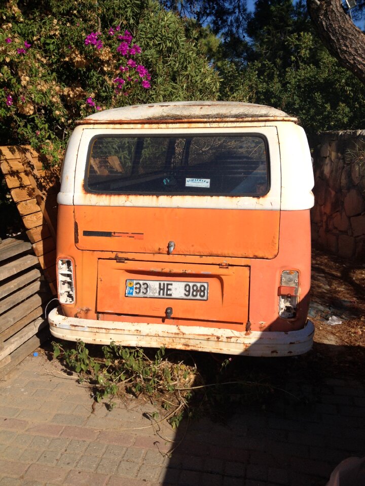 Old volkswagen hippie