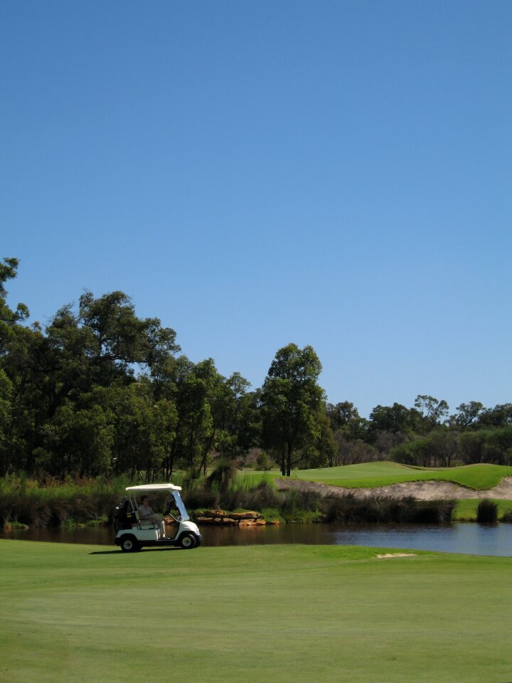 Hazard vertical blue golf