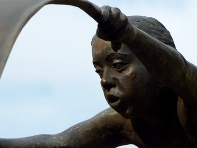 Plaza bronze portrait