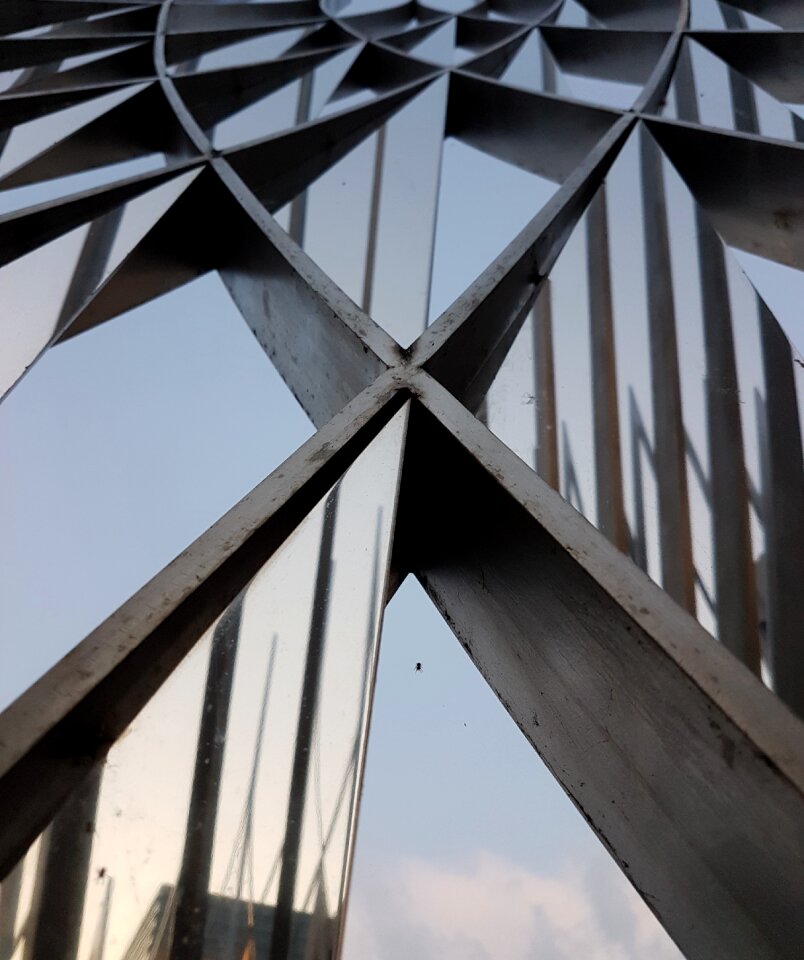 Steel mirrorr eflection cross