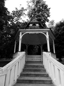 Bandstand buildup stair