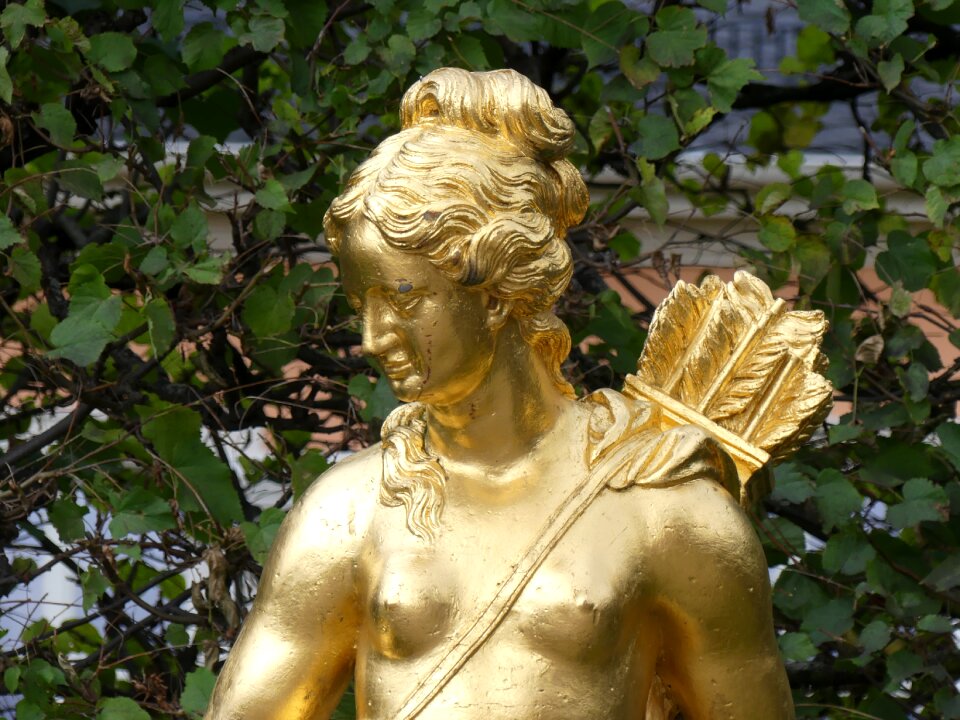 Artemis diana closed garden schwetzingen