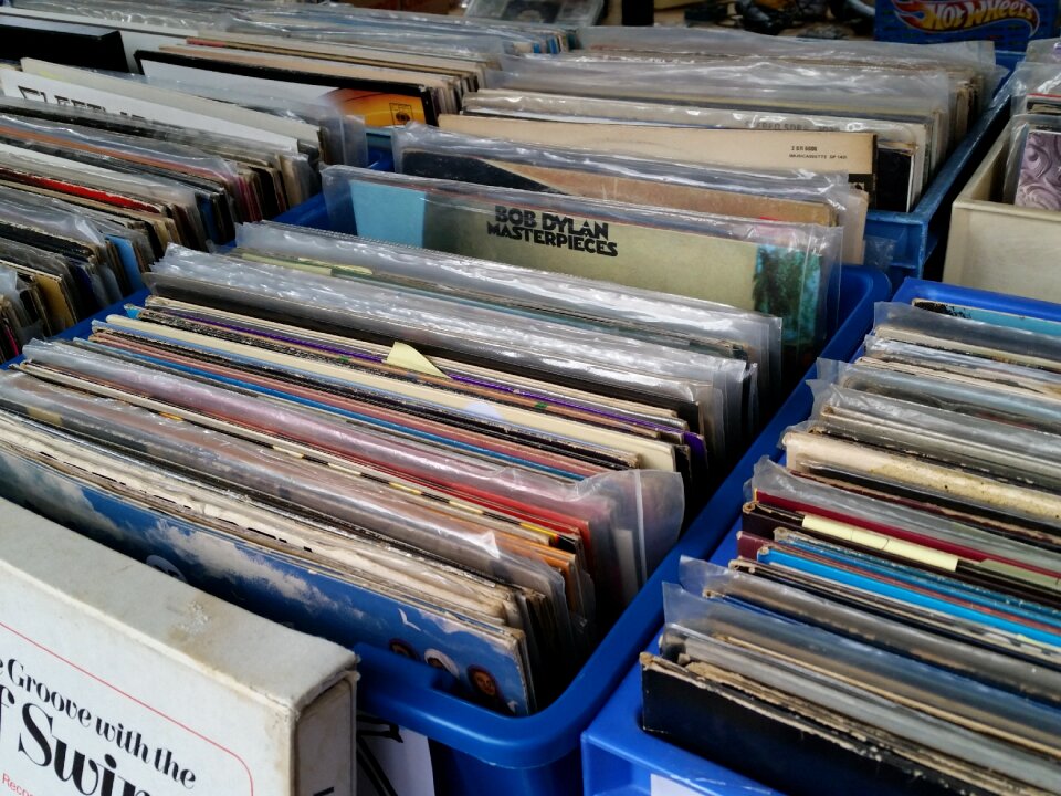 Second hand music old