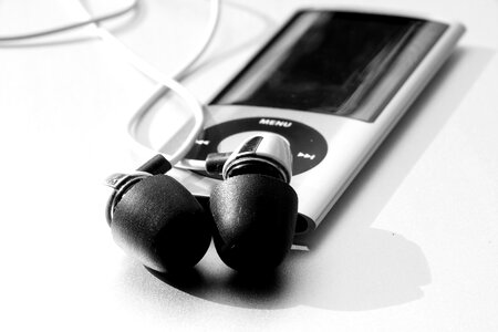 Nano headphones mp3 photo