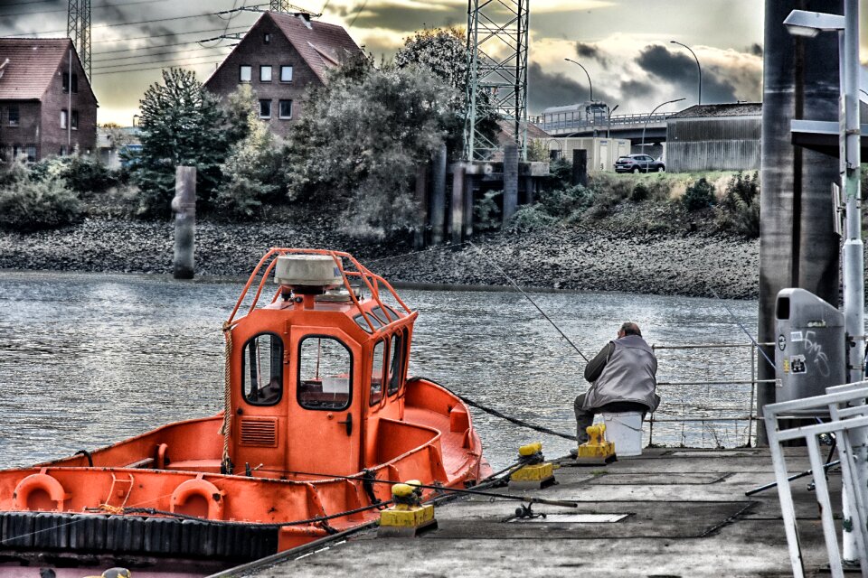 Please appreciate rethebrücke angler