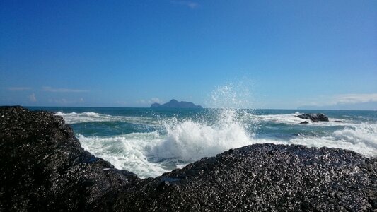 Sea wave splash photo