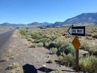 One way sign travel