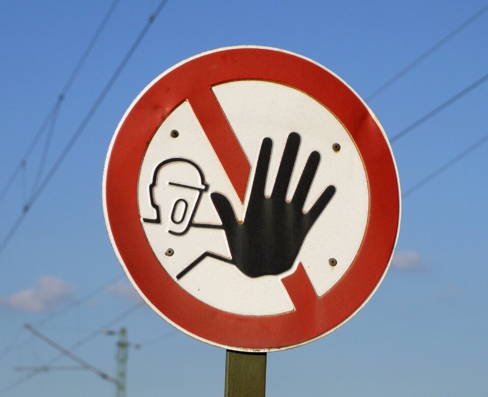 Lock stop sign works premises