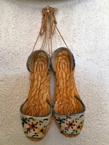 Ceramic dangler move