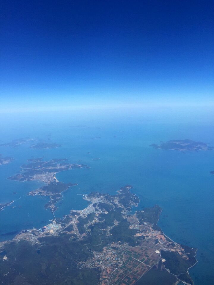 Flight island ocean