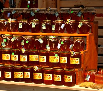 Jam farm bee