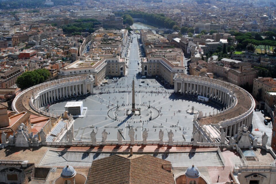 Rome st peter's square bernini