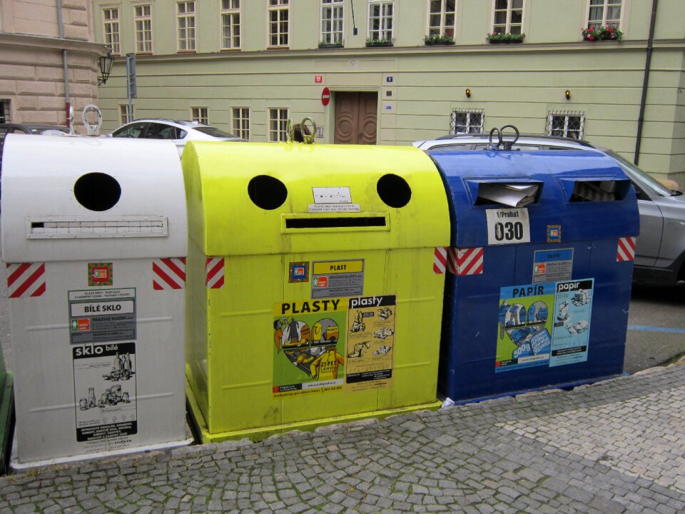 Garbage street container
