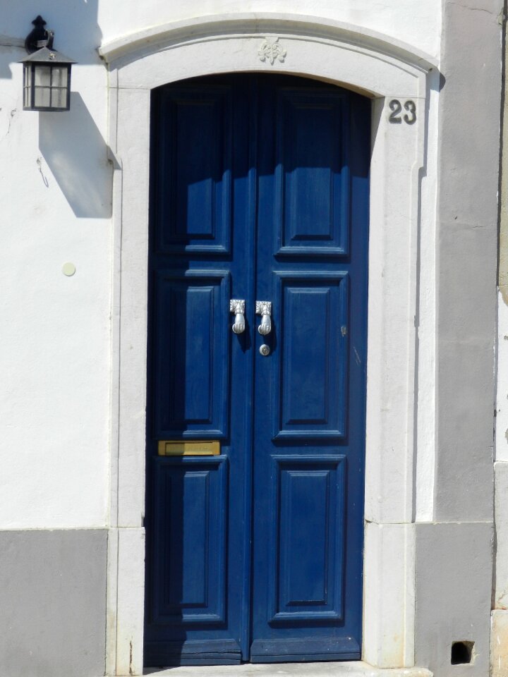 Mediterranean house entry architecture