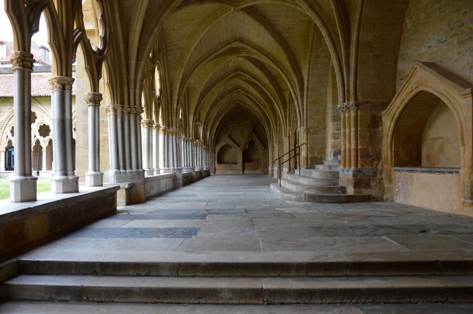 Column architecture sainte-marie cathedral bayonne