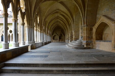 Column architecture sainte-marie cathedral bayonne