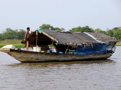 Floating housing lake