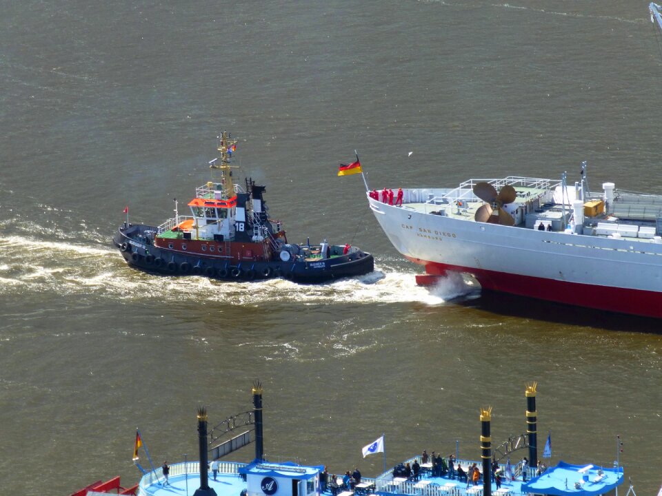Maritime tug cap san diego