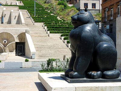 Armenia sculpture showplace