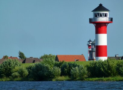 Lighthouse beacon ton