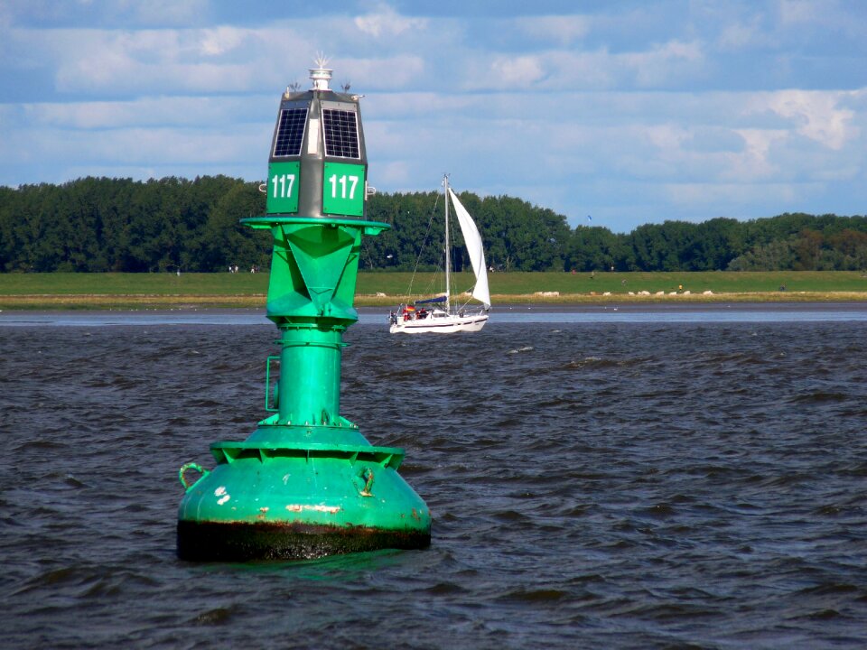 Lighthouse beacon ton
