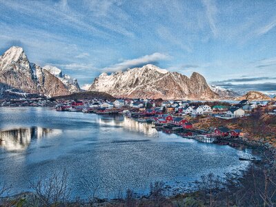 Reine sea mountain