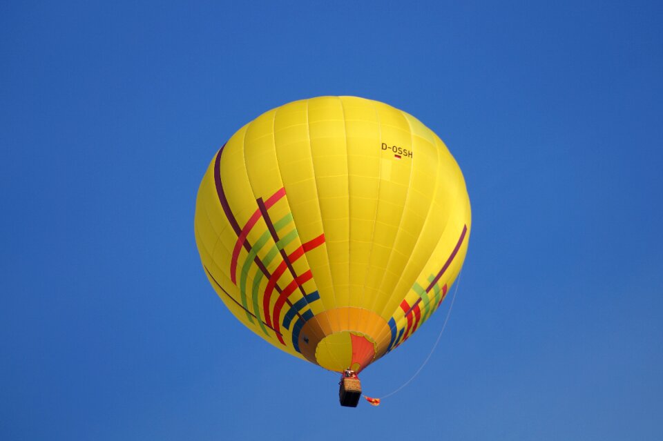 Hot air balloon go balloon take off