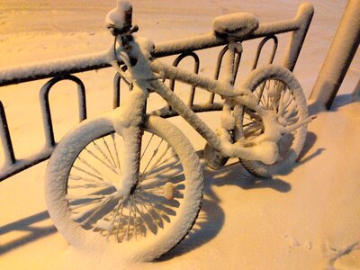 Winter snow bike photo