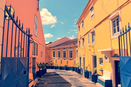 Lane painting house