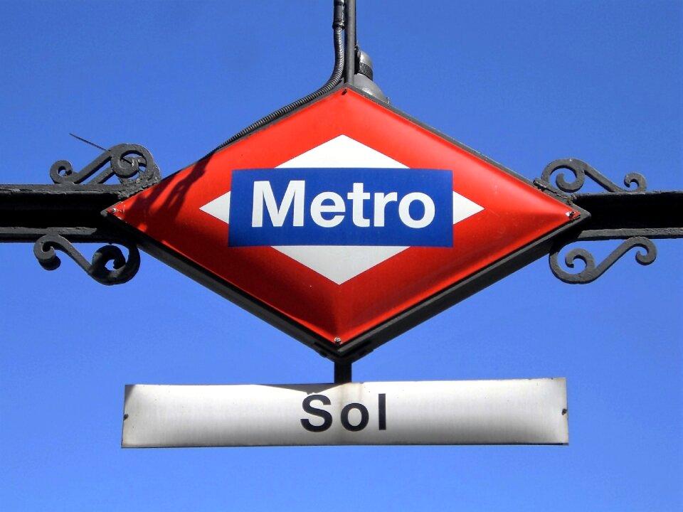 Metro underground madrid