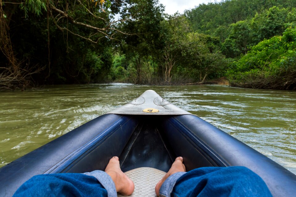 Relax canoe whitewater