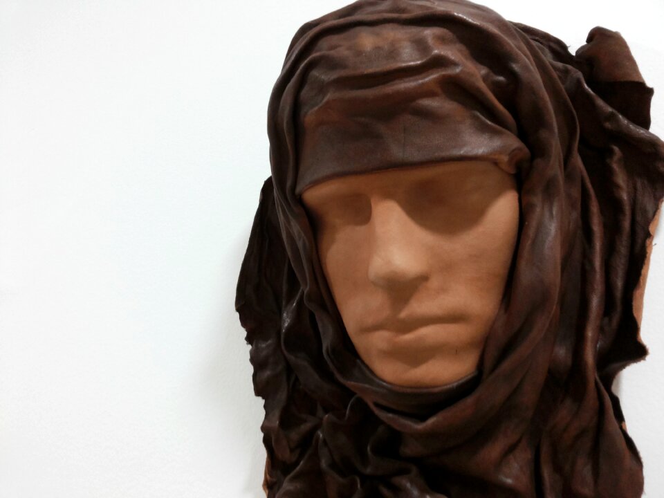 Emotion design statue