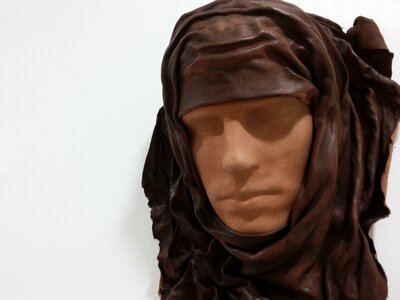 Emotion design statue