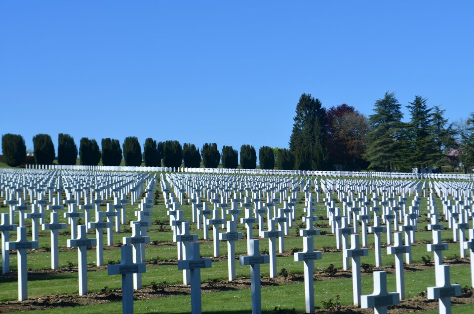 Memorial france death