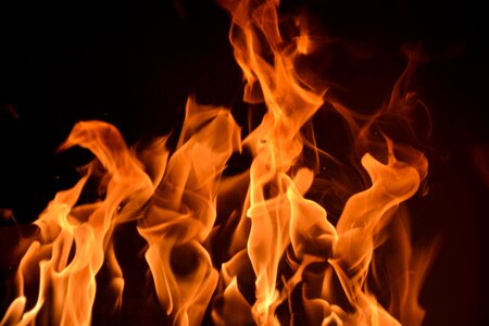Burning element hot