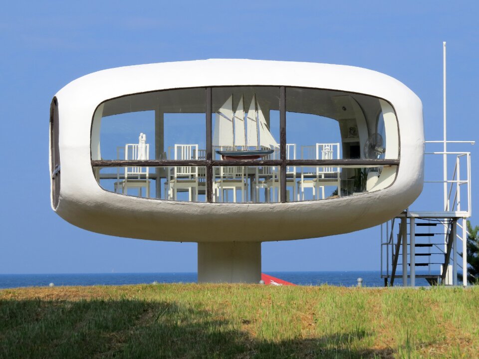 Sea beach registry office