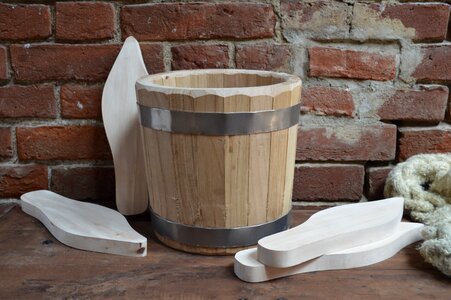 Bucket clogs wood