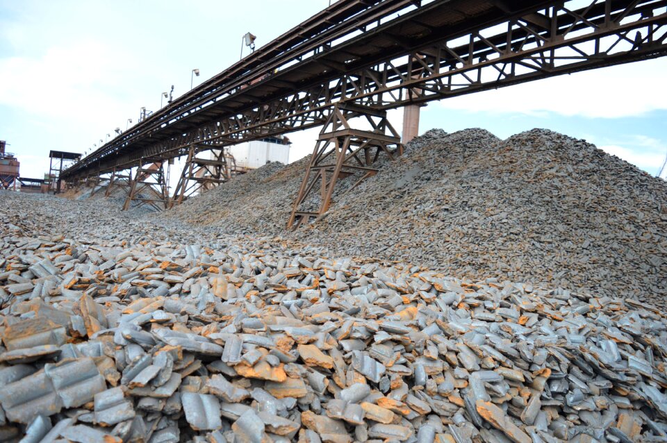 Briquettes iron industries