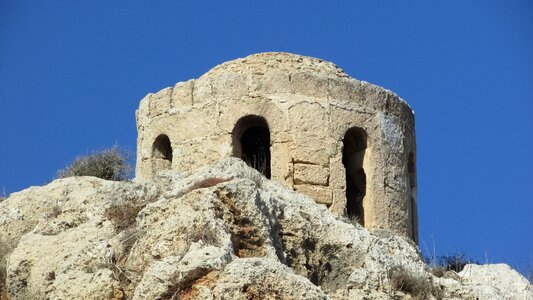 Cave chapel religion