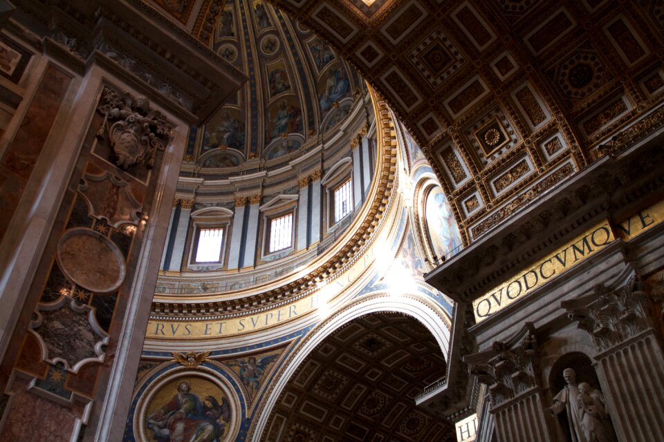 St peter's square italy dome inside