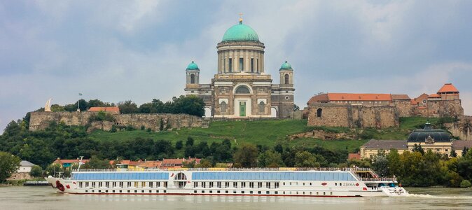 Basilica hungary cruise
