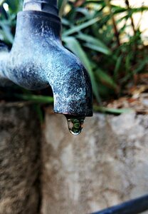 Water drop plombrie