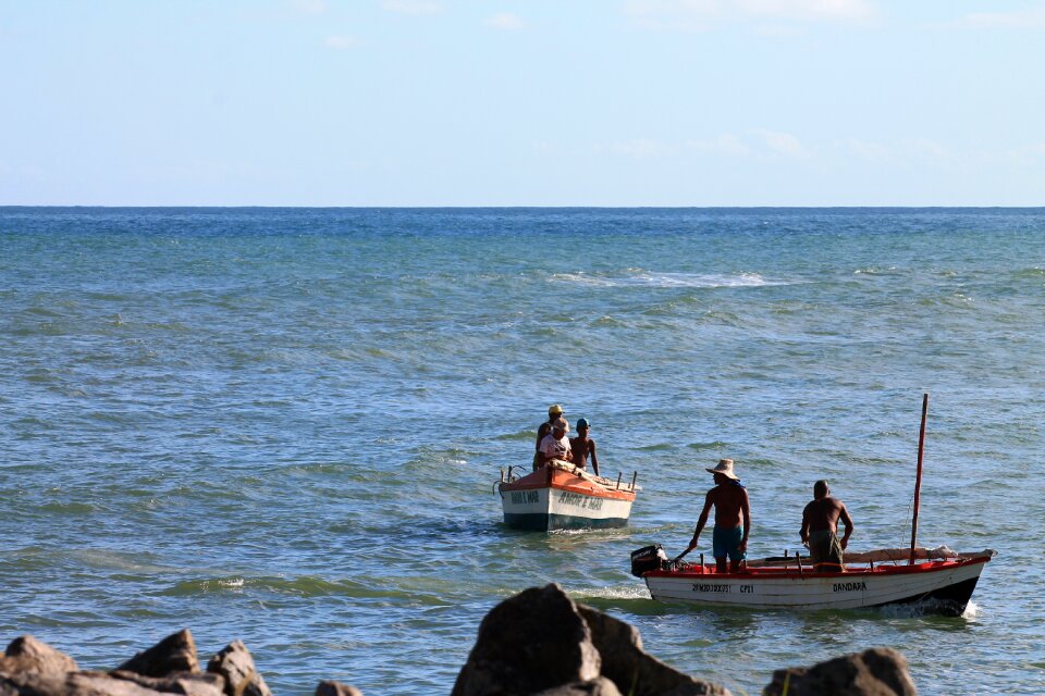 Fishermen litoral ocean