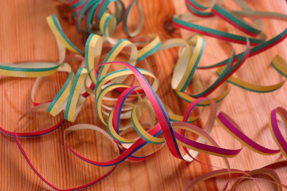 Paper snakes ringed carnival