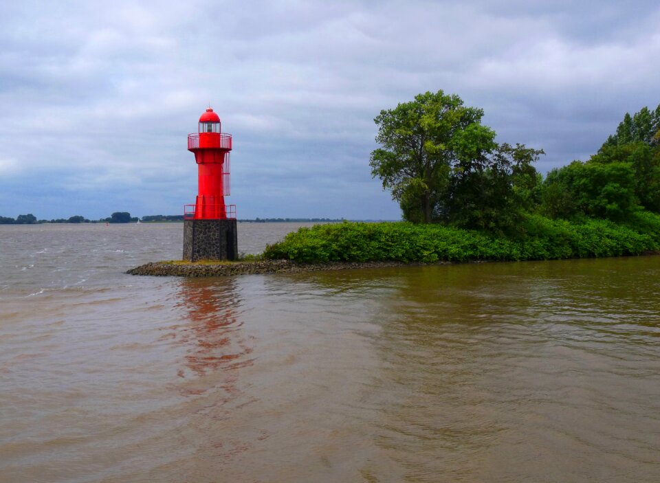 Shipping lighthouse daymark