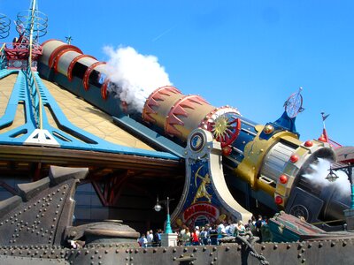 Theme space space mountain