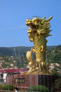 Yue wan estate ichthyosaurs faucet