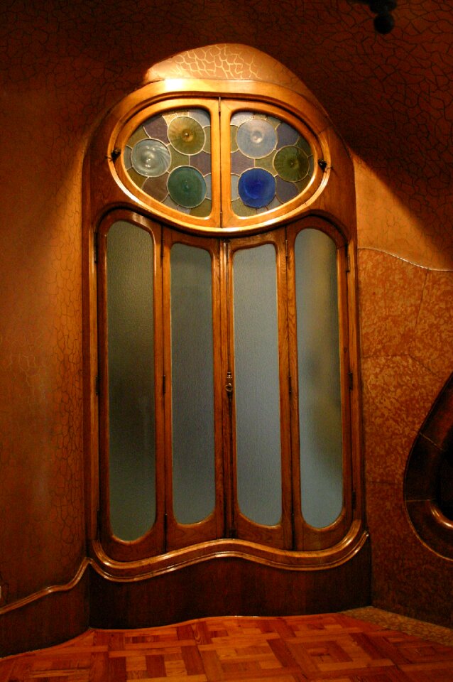 Door gaudi the interior of the