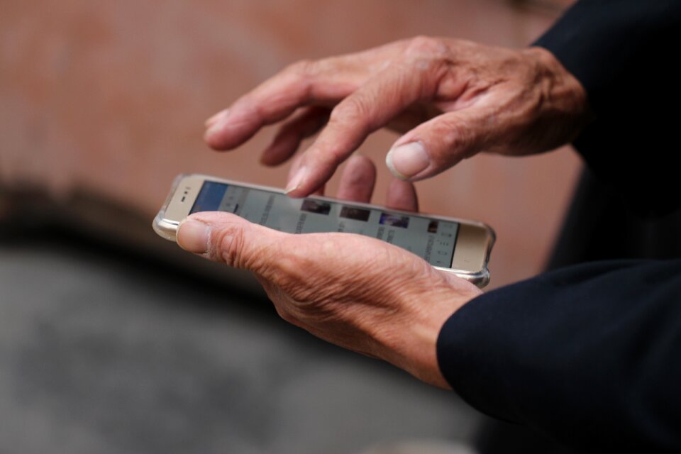 Phone mobile tablet